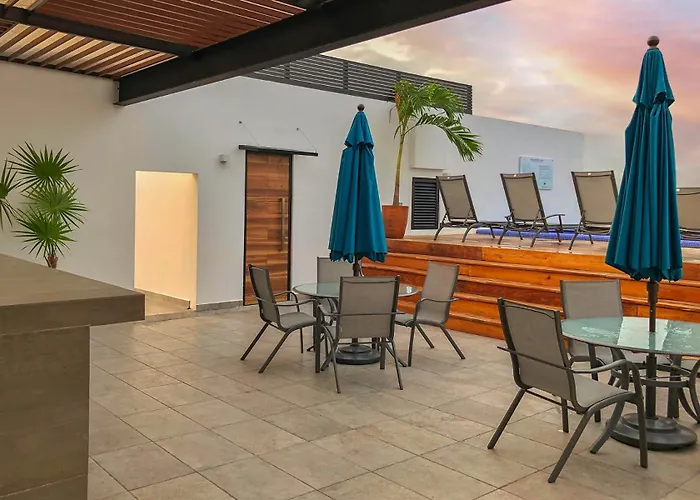 Luxe Top-floor Incredible Roof Pool At Complex *