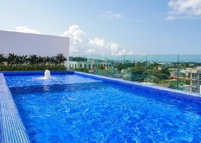 5 Blocks To Beach, Oceanview Pool & Hot Tub Playa del Carmen