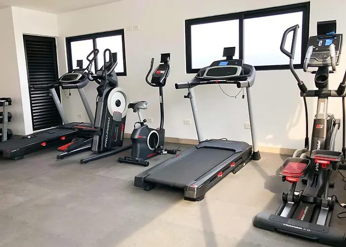 Apartment 5 Blocks To Beach, Oceanview Pool & Hot Tub Playa del Carmen